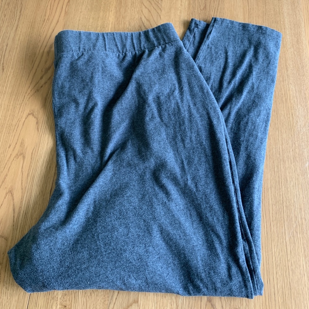 Grey leggings